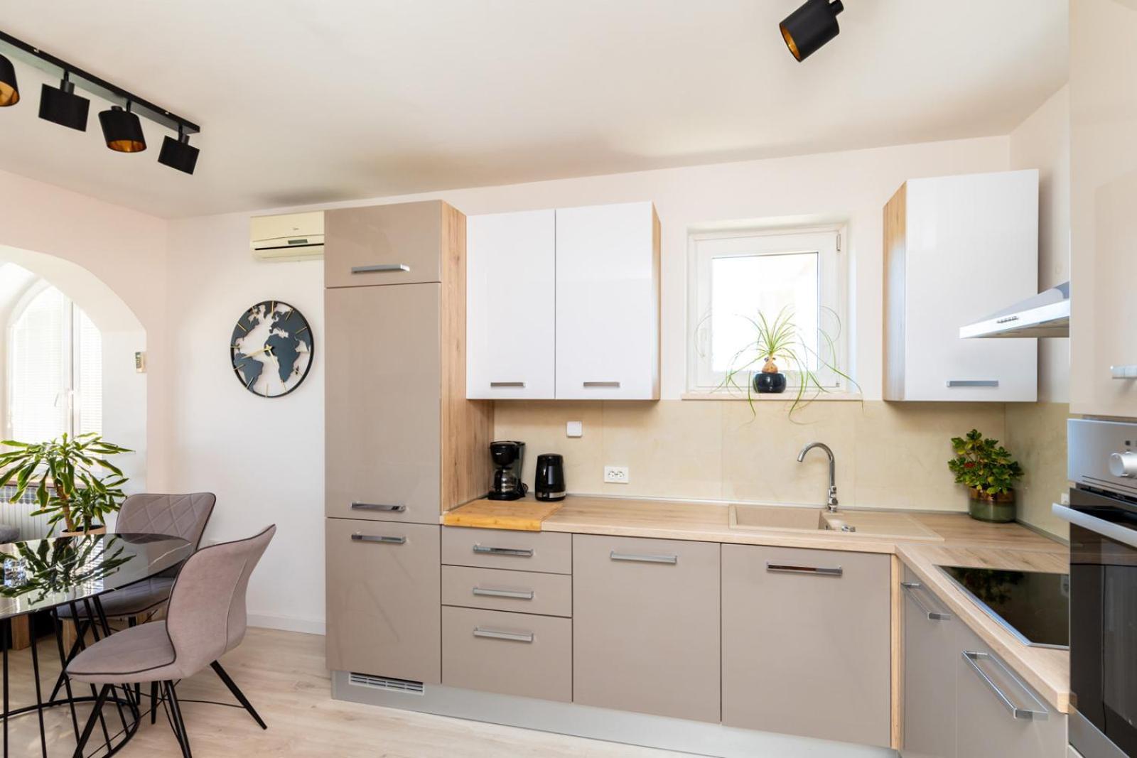 Apartment Meri Đảo Krk Ngoại thất bức ảnh